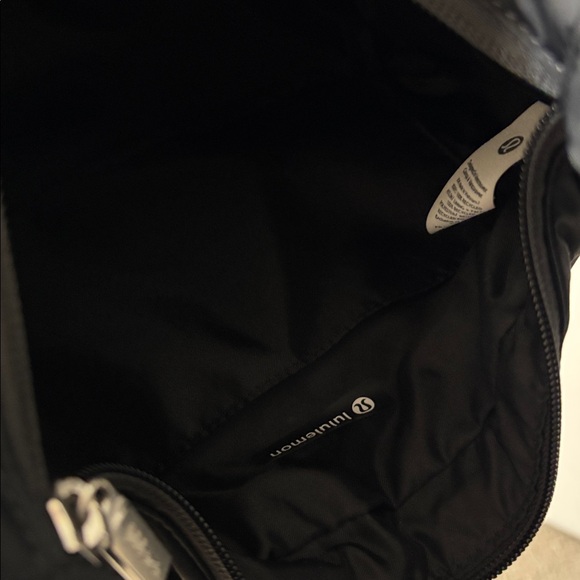 lululemon athletica Black Shoulder Bag - Picture 4 of 4